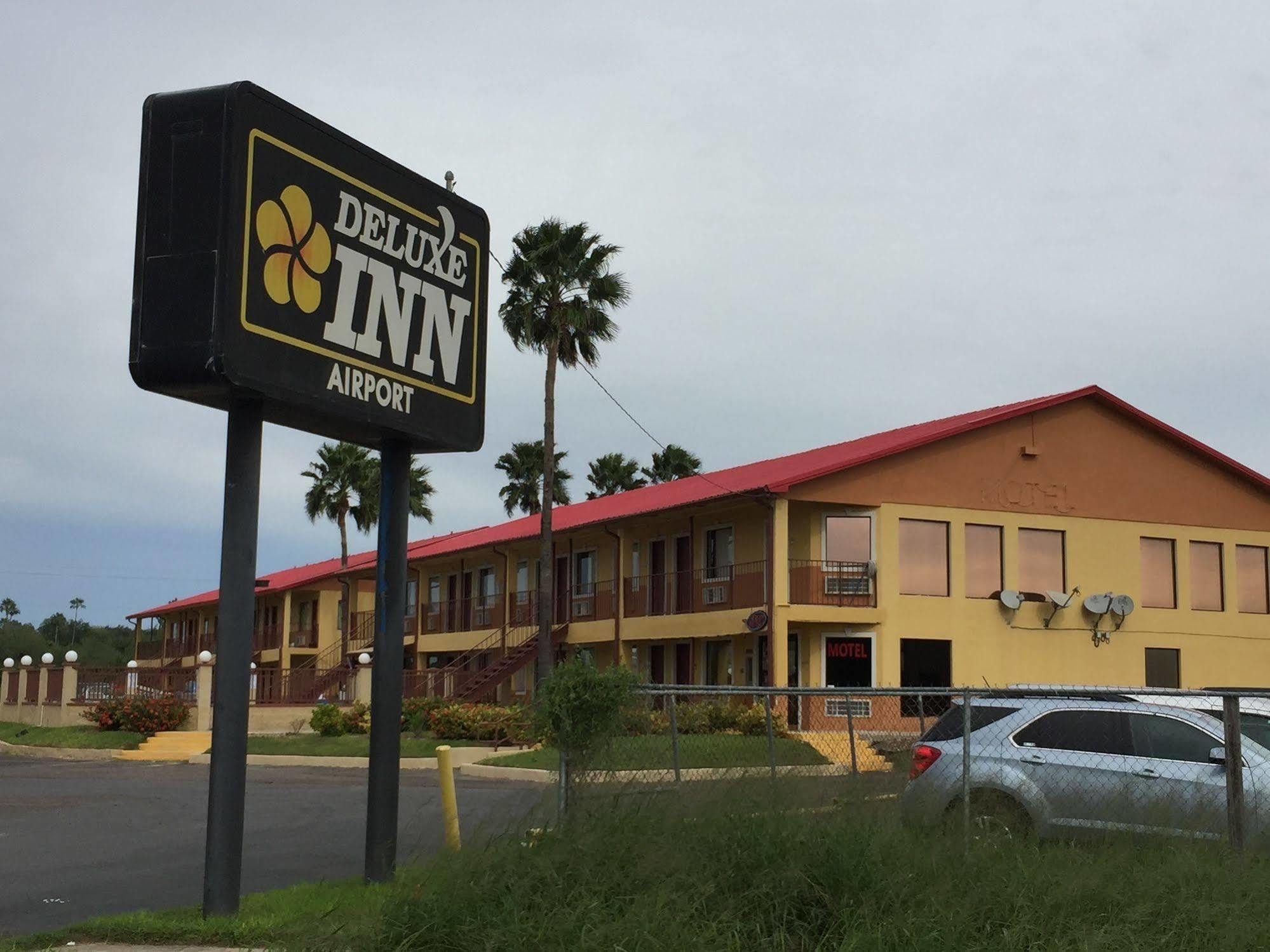 Deluxe Airport Hotel 2*